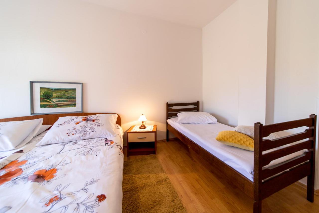 Apartmani Centar Palit المظهر الخارجي الصورة