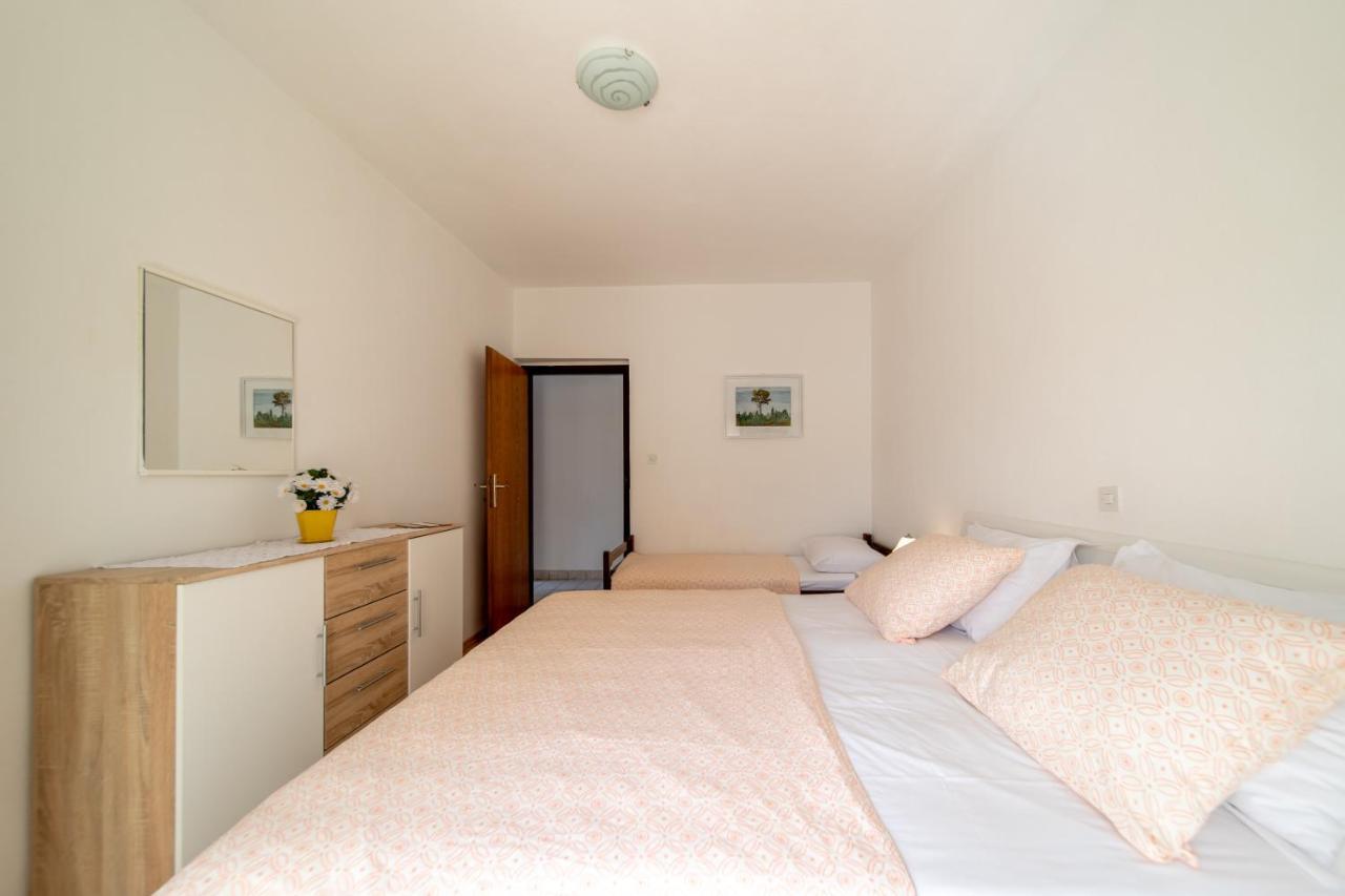 Apartmani Centar Palit المظهر الخارجي الصورة