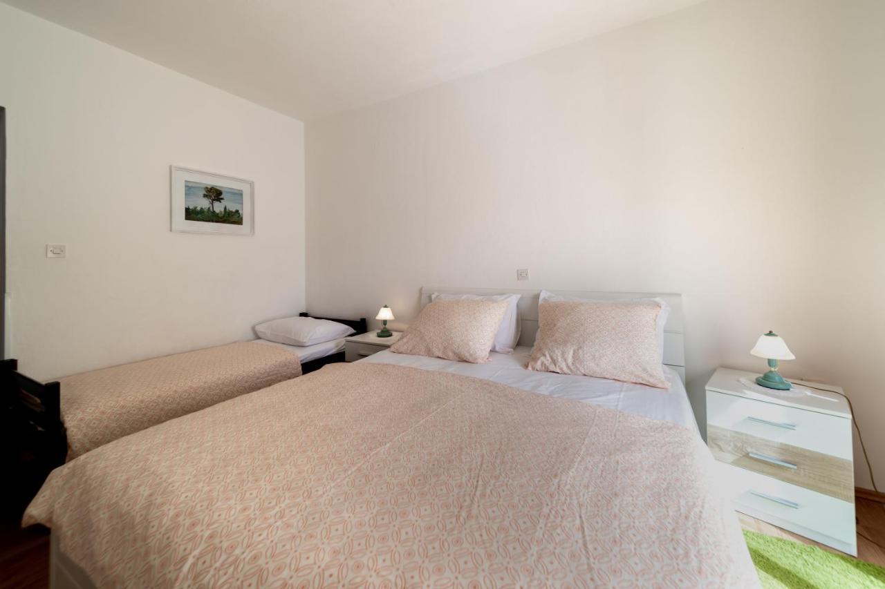 Apartmani Centar Palit المظهر الخارجي الصورة
