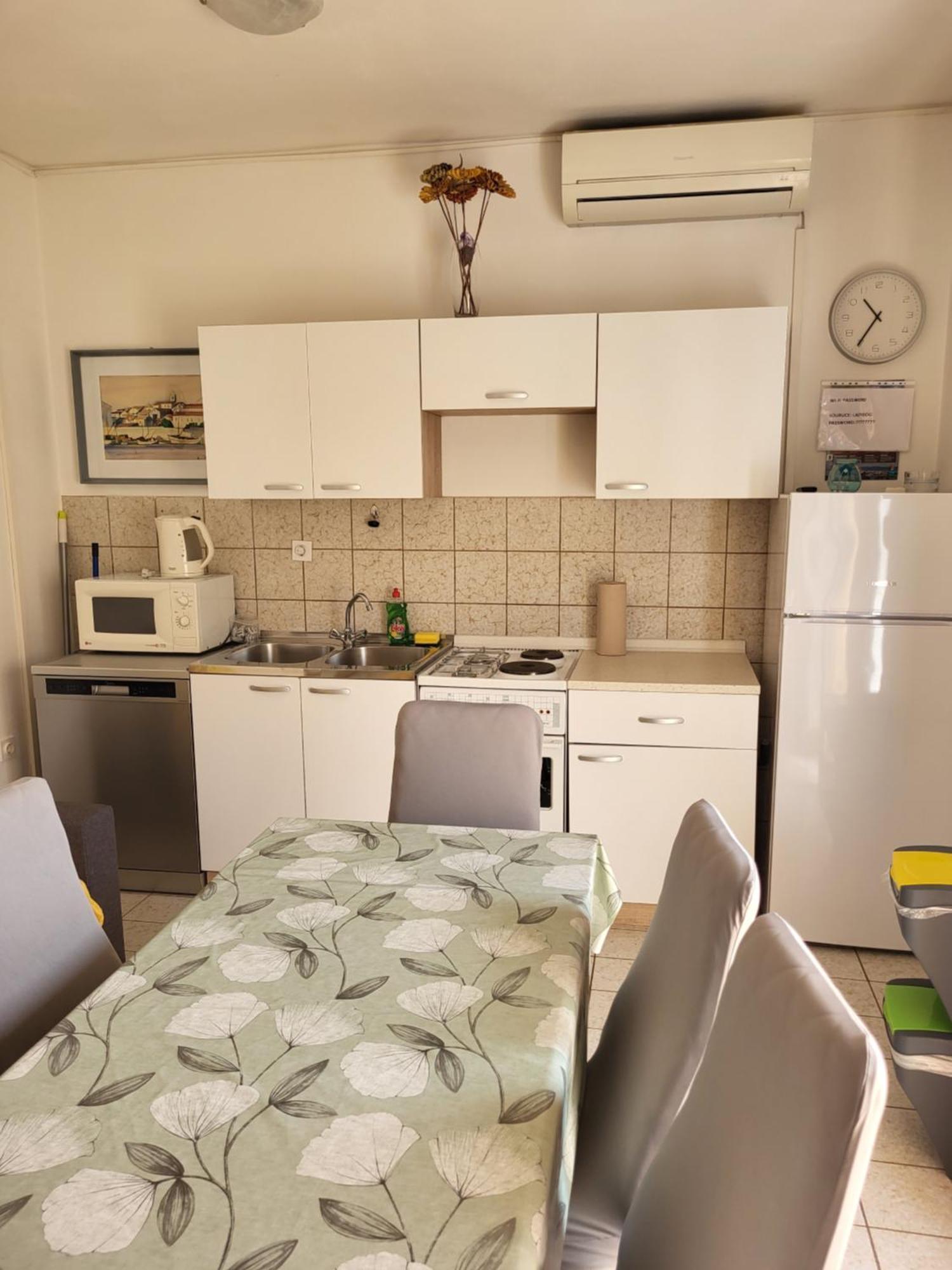 Apartmani Centar Palit المظهر الخارجي الصورة